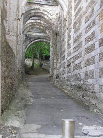 Beaumont_le_Roger___27_011