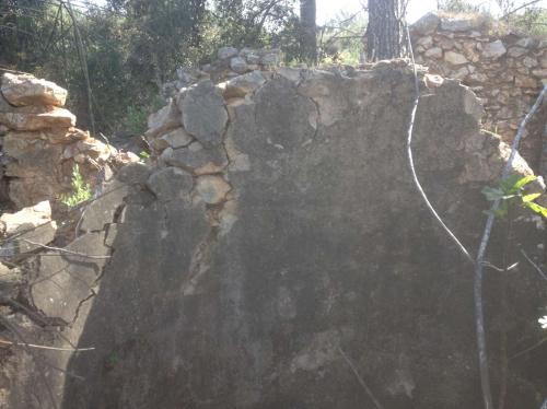 Grande ruine du Vallon aveugle à Aix