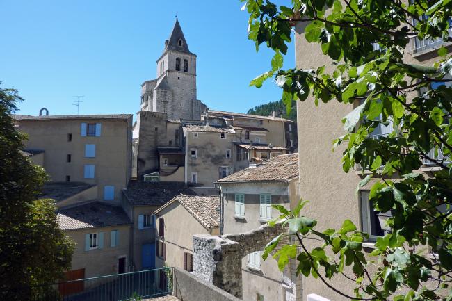 ☻ Vacances 2022 à Saint-Martin-les-Eaux : visite de Sisteron