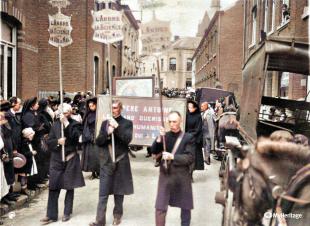 Fête de Père - cortège vers la tombe