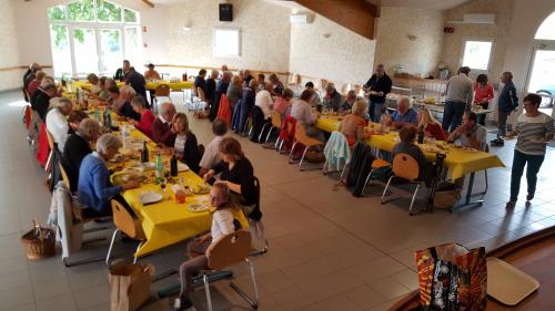 Une poule au pot très appréciée !
