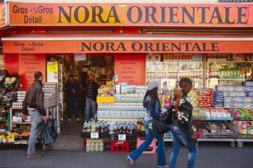 Portrait : Thomas, commercant, Nora Orientale