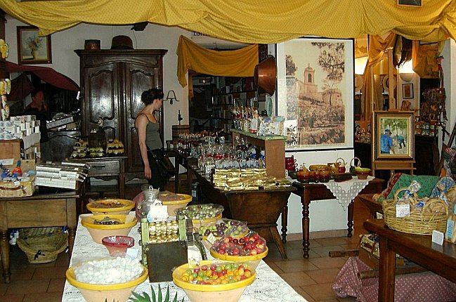 Une boutique d'Allauch.. pour le plaisir de la bou-copie-3