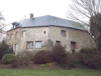 LES REMPARTS DE HACQUEVILLE (Eure)
