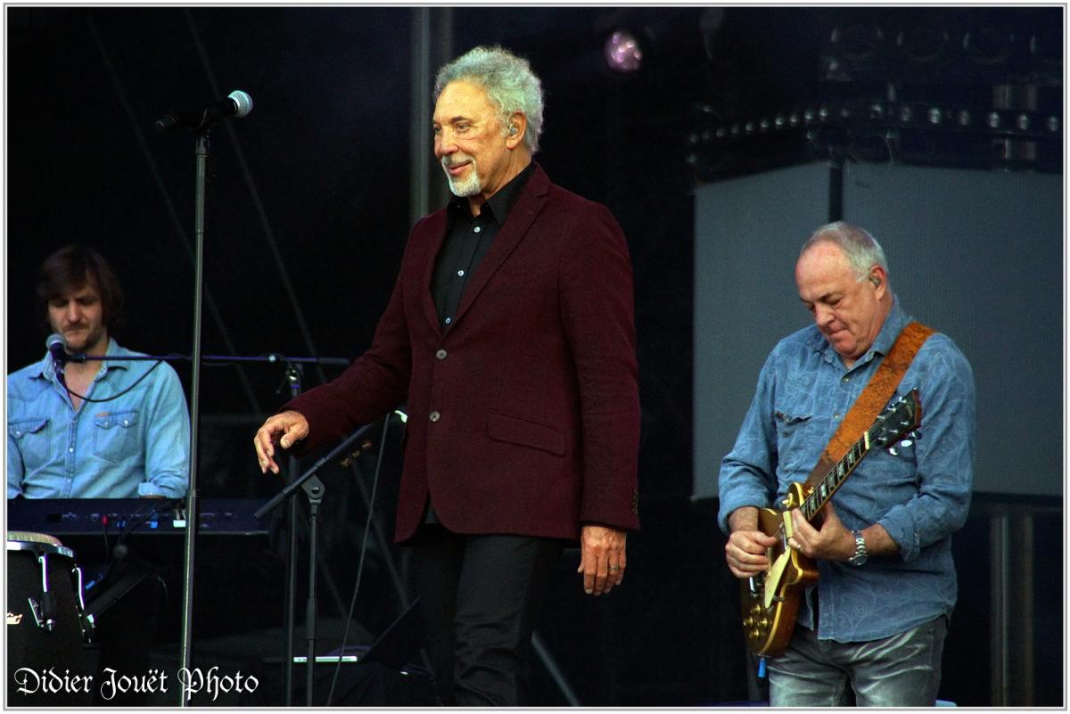 Tom Jones (1) - Festival des Vieilles Charrues 2015