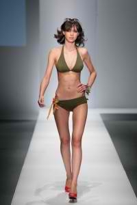 fashion-week-pics-2008-190-200x300