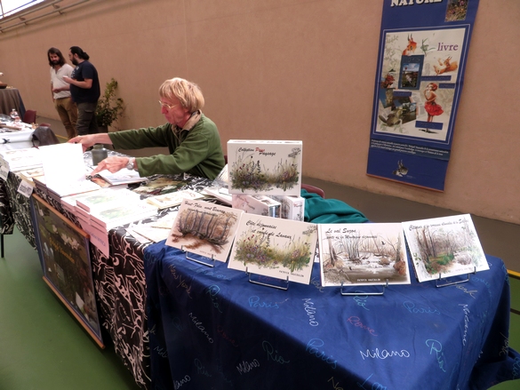 beaucoup d'artistes et artisans d'Art ont exposé au "salon des champignons" 2023 de la Société Mycologique du Châtillonnais