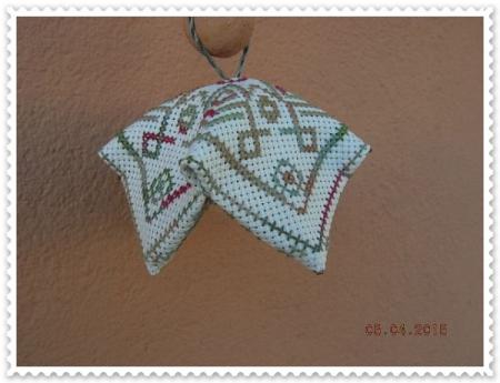 Biscornu N° 255