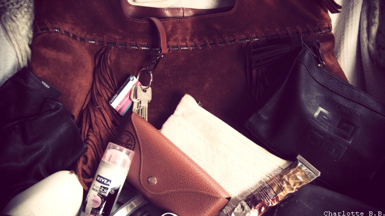 What's in my bag !?