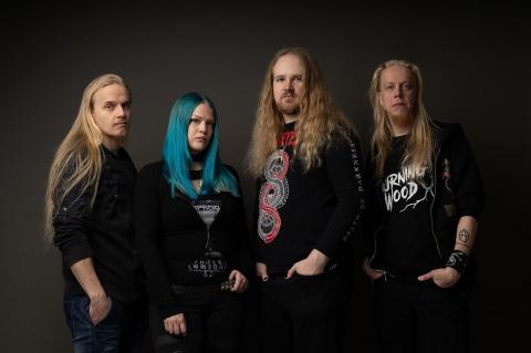 MOURNING WOOD signe avec Wormholedeath pour la sortie de son premier EP Fill Your Grave