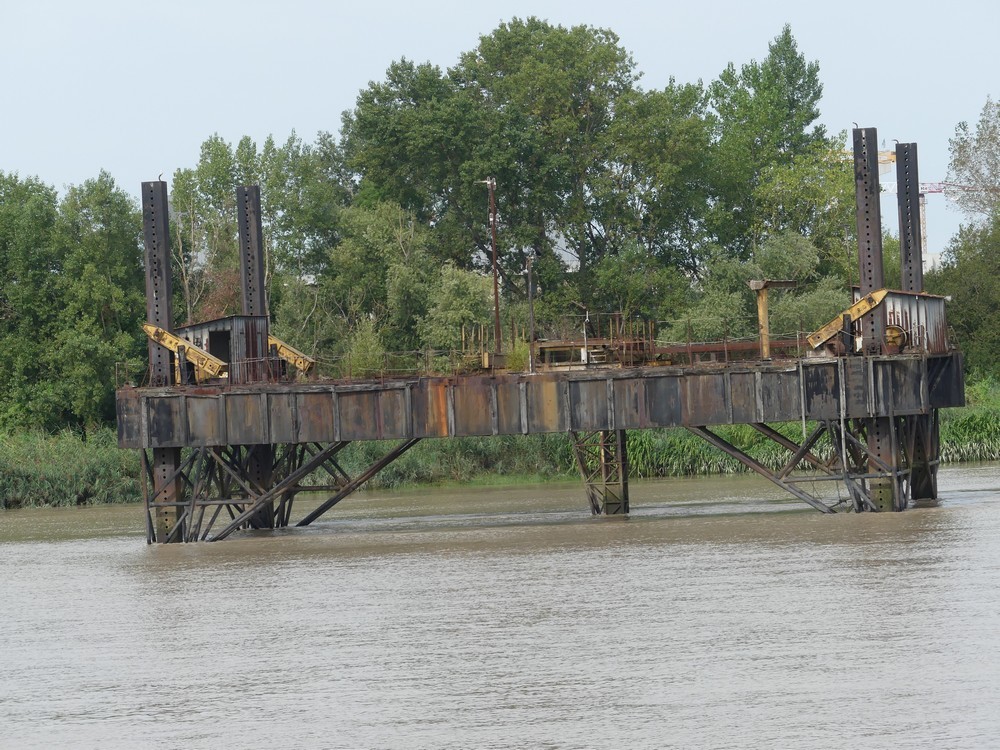 Week-end "Découverte atypique et ludique de Bordeaux" (3/3) : le bateau des Curiosités...