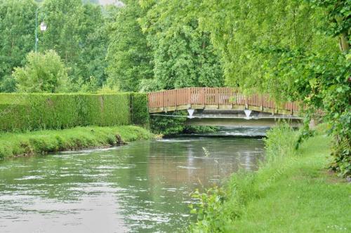 Perriers-sur-Andelle  ( Eure )