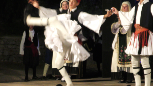 Le balcon posé sur la mer (41-2) à Χίος. Le balcon dansant 7. Θράκη, Μακεδονία, Eύβοια
