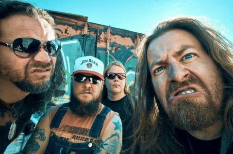 STONER KINGS - Les détails du nouvel album Alpha Male ; "F*cked A.D." Clip