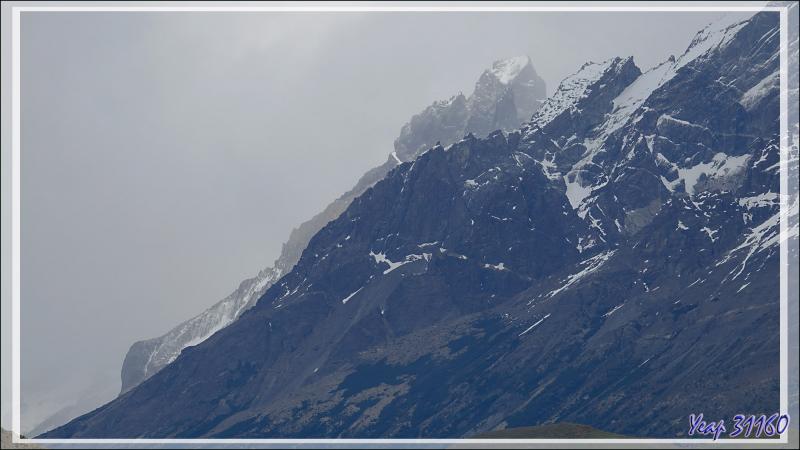 Paysage vu depuis le Lac Amarga - Torres del Paine - Patagonie - Chili