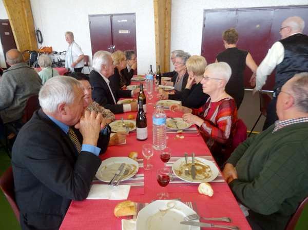 Le repas des Séniors de Châtillon sur Seine 2016, a eu un grand succès....