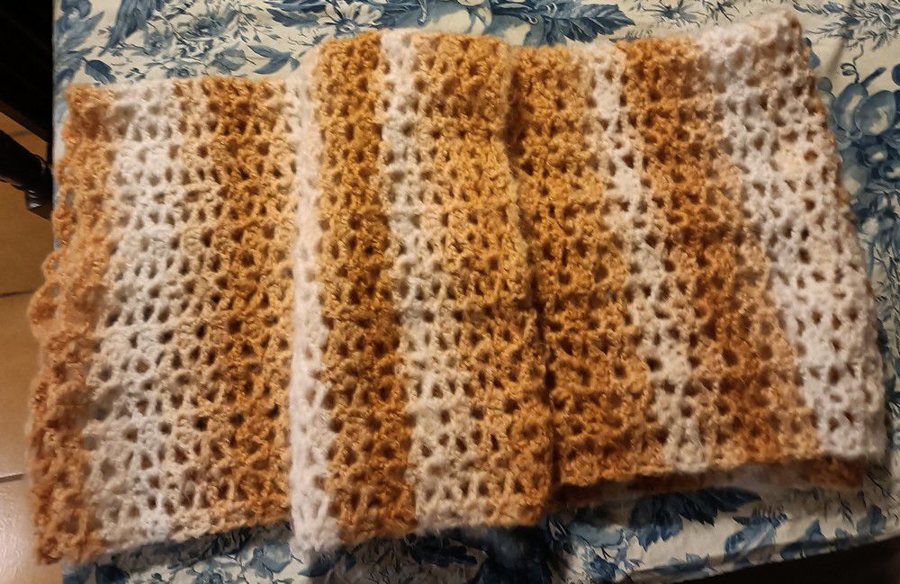 Châle avec manches...