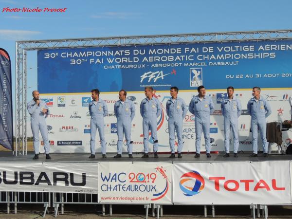 Le championnat de voltige à Châteaureoux, vu par Nicole Prévost