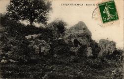 LES REMPARTS DE LA ROCHE MABILE (Orne)