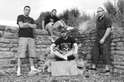 NOBODY\'S STRAIGHT_Band