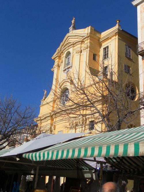 NICE :le marché aux puces dans la vieille ville