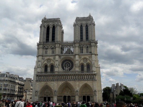 08 - Notre-Dame