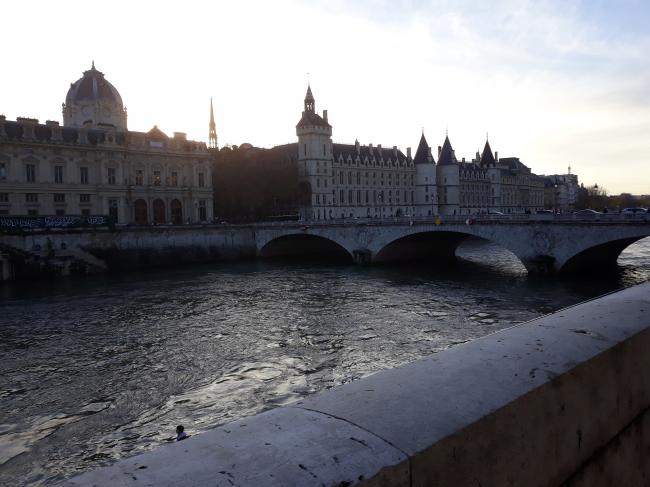 ☻ Les ponts de Paris (2) avec Générations 13