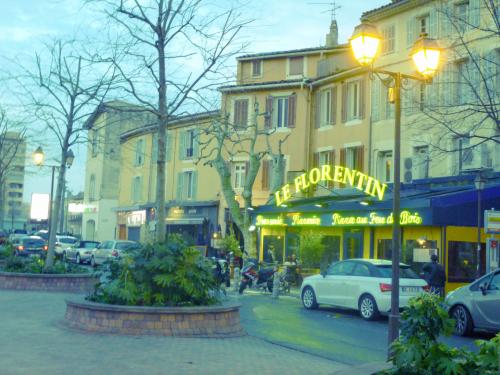 * AUBAGNE : LA PETITE CAPITALE