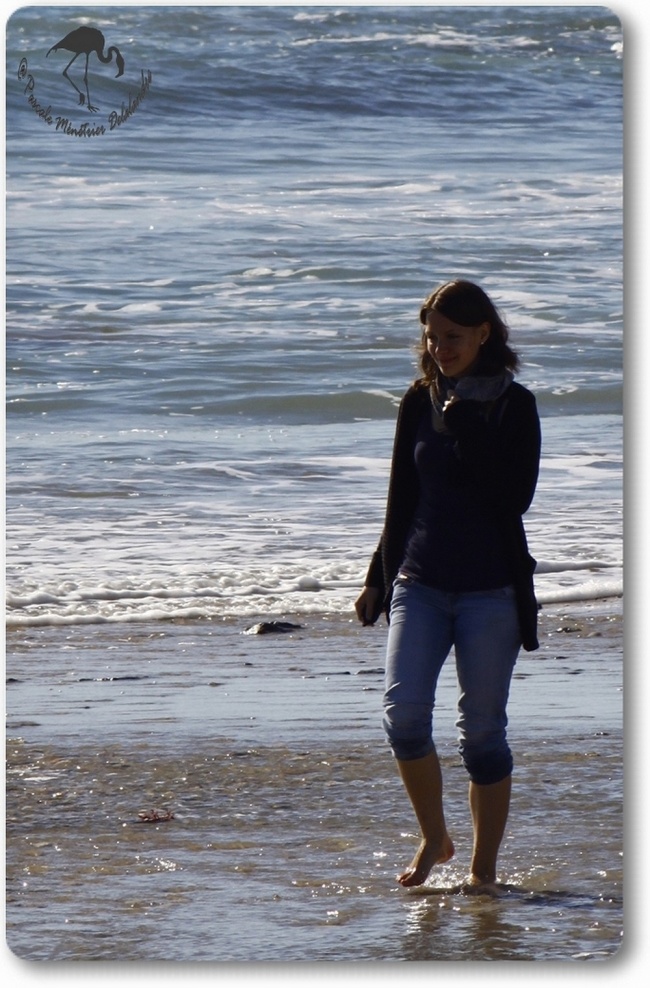 Le sourire et les pieds dans l'eau...