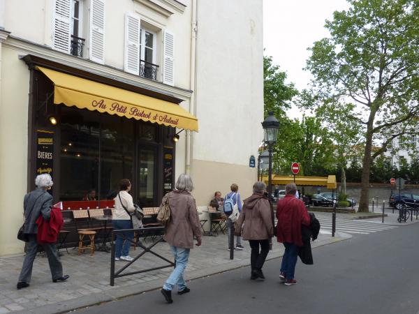 Sur les traces d'Hector Guimard à Auteuil avec Générations 13