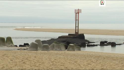 La rivière d'Etel et sa "barre" en mer.