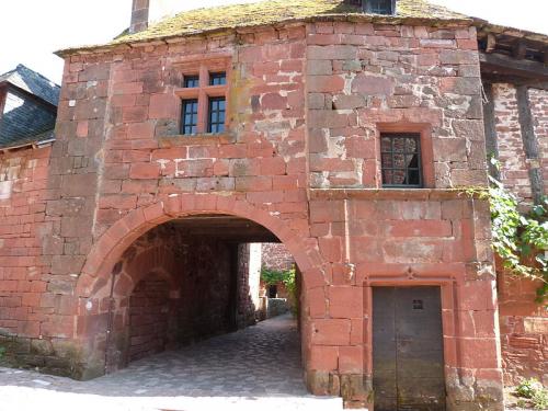 Collonges-la-Rouge  (Corrèze)  1ère partie