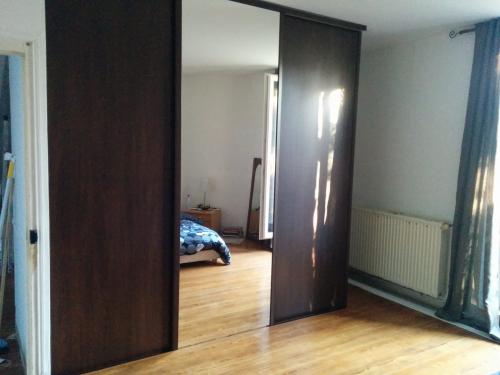 Le dressing de notre chambre
