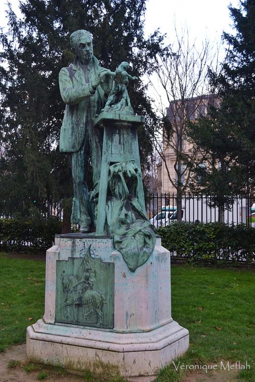 Jardin des Plantes :  Emmanuel Frémiet par Henri Gréber 