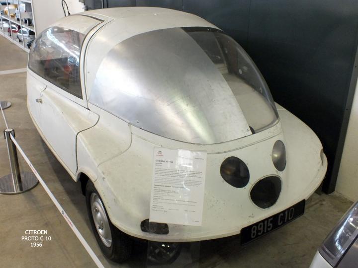DRÔLES DE 2 CV : LA SUITE
