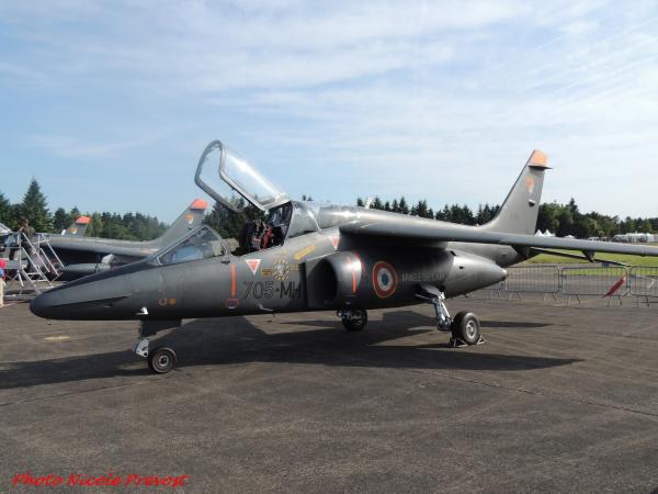 Le Championnat de France de Voltige aérienne à Epernay, vu  par Nicole Prévost