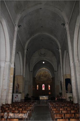 Abbaye de Cadouin Dordogne oculus dans l'abbatiale Notre Dame