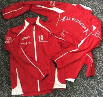 Remise des coupe-vents...