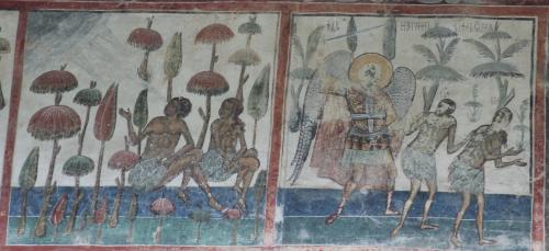 Le monastère du Voronet, 3 : la face nord, la face est et l'intérieur