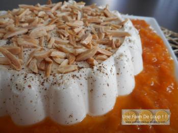 Panna cotta à la vanille et sa compotée d'abricots 