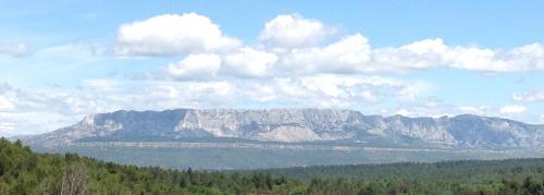 Montagne Sainte-Victoire (Bouches du Rhône)