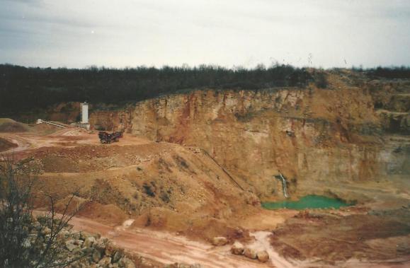 MONTEILS (Dept 82) Carrière 