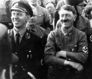 Hitler... ou l'histoire peu ordinaire d'un "Trompe la mort" particulier