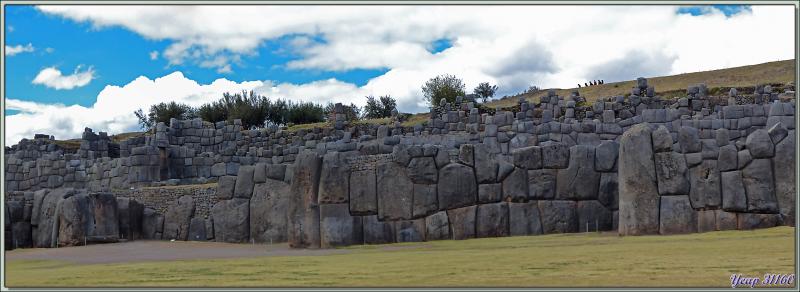 Les pierres cyclopéennes des remparts de la forteresse Sacsayhuamán - Cuzco - Pérou