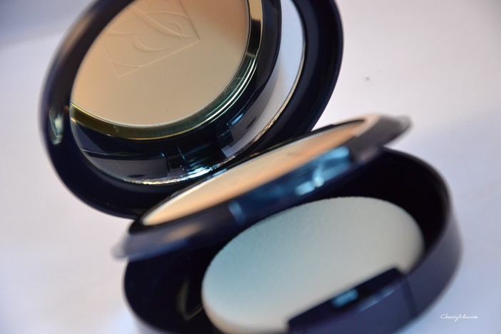 Un teint Pure Color (Estée Lauder)