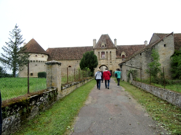 Le propriétaire du château de Blaisy Haut nous a fait découvrir la magnifique restauration d'un bâtiment historique qu'il a acquis en 1975