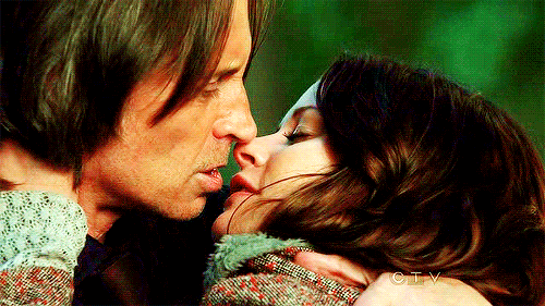 Résultat de recherche d'images pour "rumple & belle"