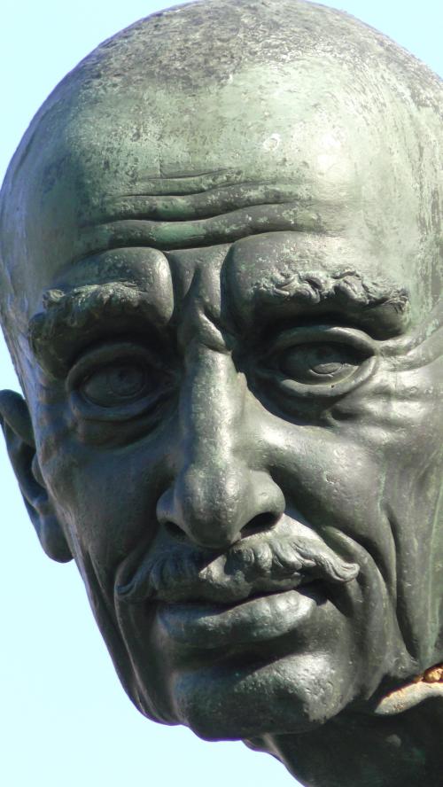 La courbure de la dignité