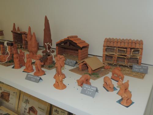* LES ARTISANS LOCAUX ONT LEUR GALERIE !