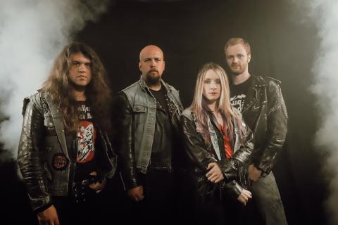 IRON KINGDOM - "Queen Of The Crystal Throne" Clip